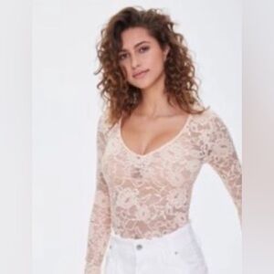 NWT Forever 21 Nude/ Cream/ Light Peach Sheer Floral Lace V-Neck Bodysuit